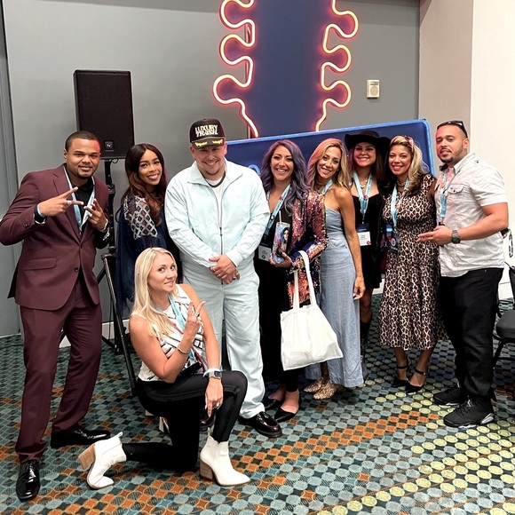 Live Show Listing - Picture 5 of 12